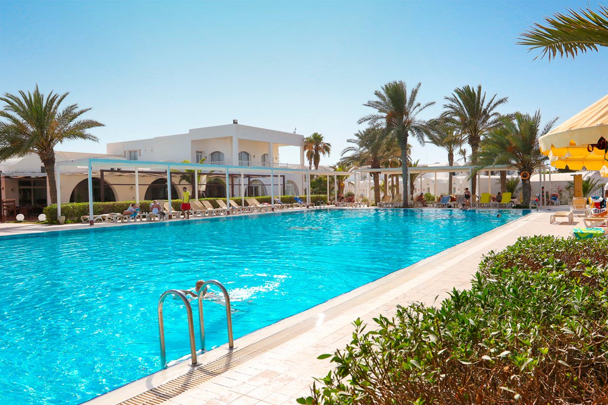 How to behave on vacation Hotel security rules How to behave on vacation Hotel security rules